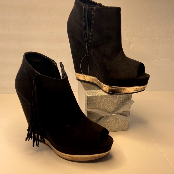 Forget 21 Wedge Black Toe ankle Boots - Picture 1 of 4